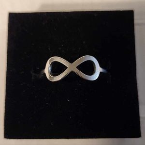 Infinity ring